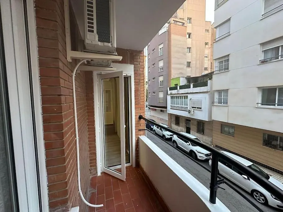 Cosy Apartment In Malaga 10' From The Beach - Rene